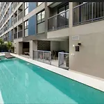Apto Moderno Com Miniquintal Proprio E Piscina